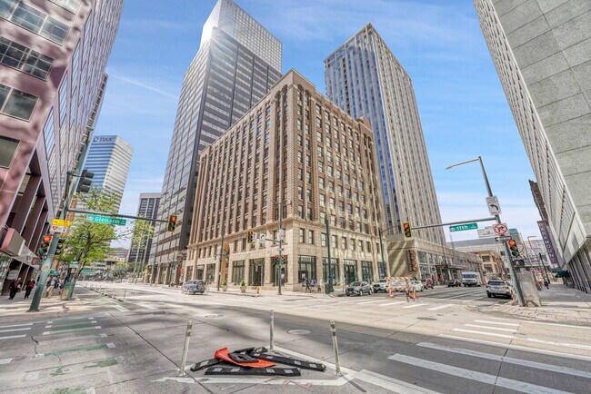 Building Exterior - 444 17th St Unit 305