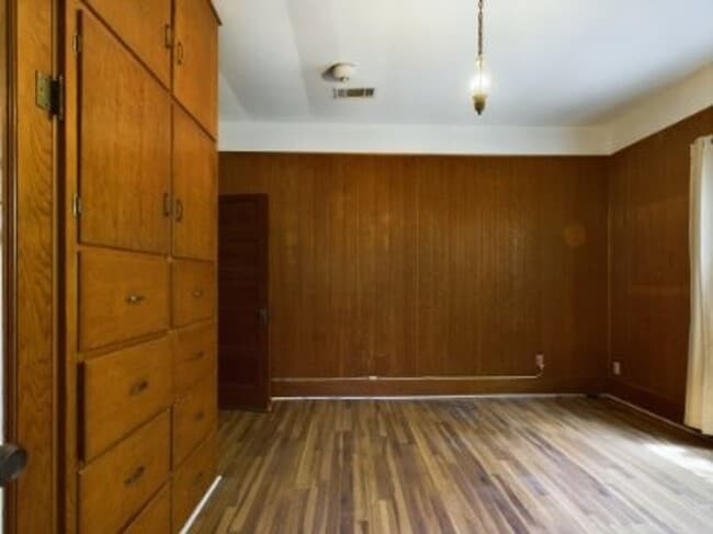 Photo - Cozy three bedroom in Hye Texas