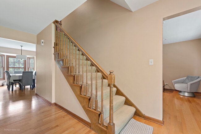 Photo - 560 Rapidan Ct