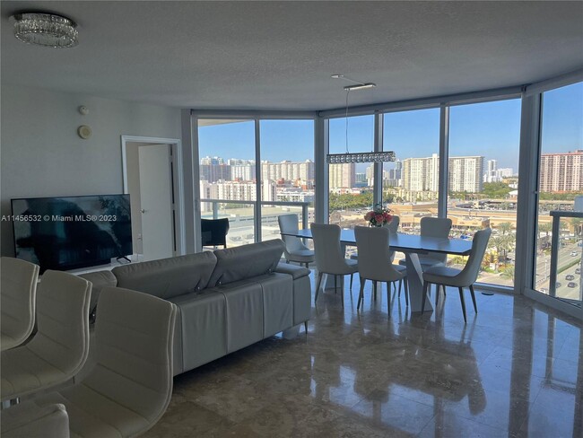 Photo - 16699 Collins Ave Unidad 1207 Rental