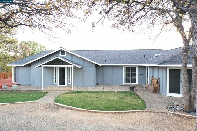 Building Photo - 14630 St Croy Rd