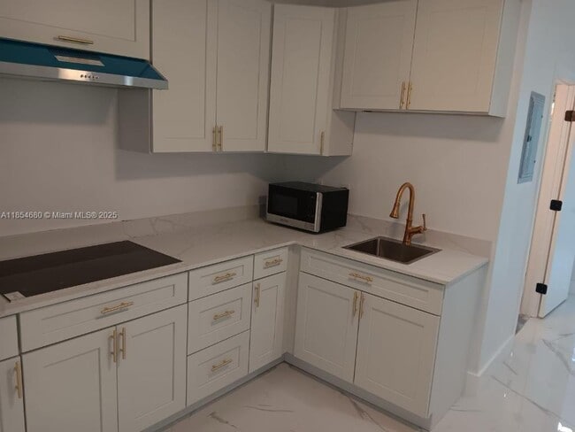 Building Photo - 91865 Overseas Hwy Unit 110 Rental