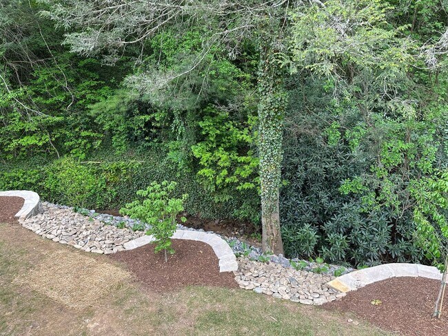 Photo - 11 Mountainbrook Rd