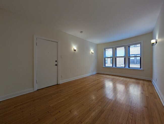 Photo - 4032 N Ashland Ave Apartamentos