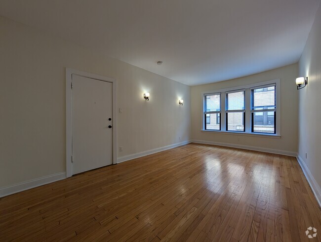 Building Photo - 4032 N Ashland Ave Rental