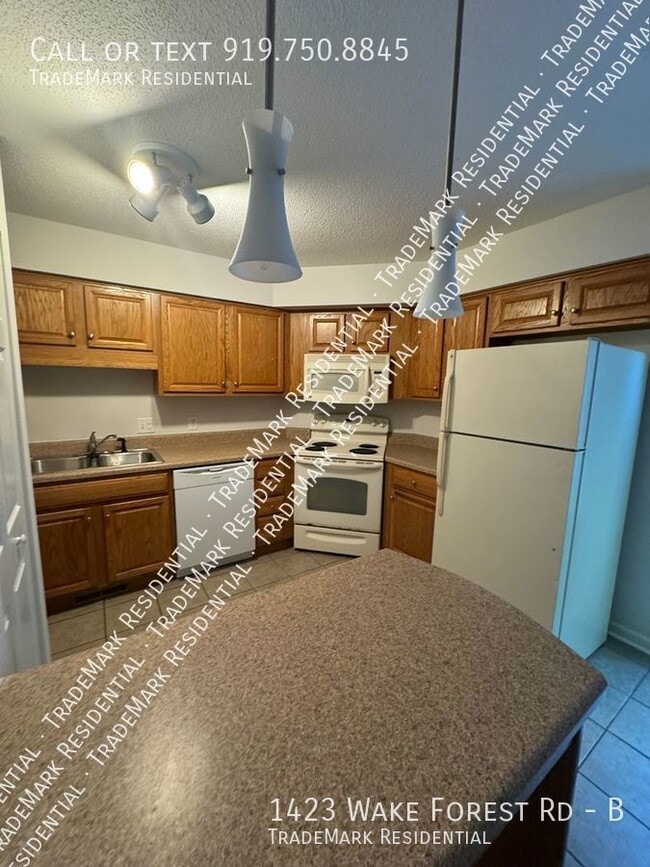 Photo - 1423 Wake Forest Rd Unit B
