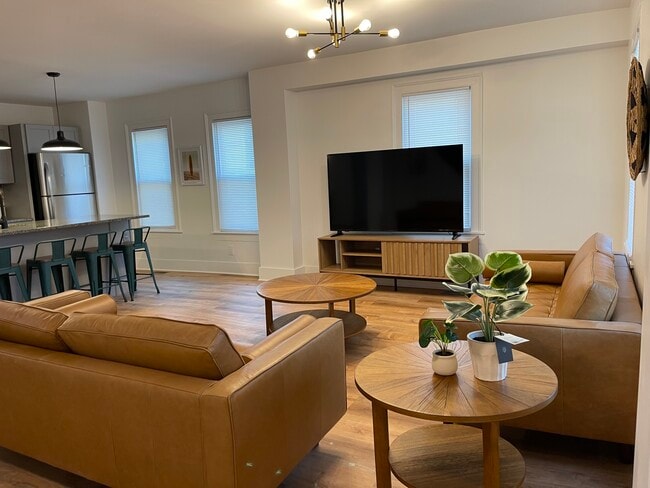 Photo - 67 Oak St