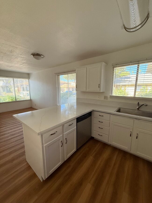 Photo - 1321 Lorilyn Ave Unit #1