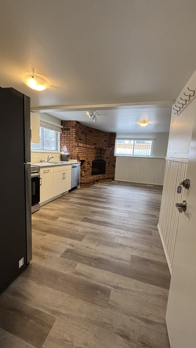 Building Photo - 4225-4117 117 Ave NW Unit 4225 - Bsmt