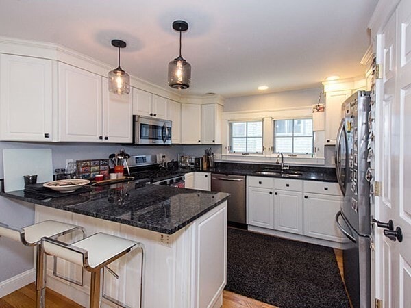 Building Photo - 281 Brookline St Unit 1