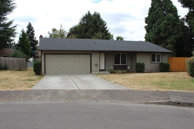 Building Photo - 232 NE Palomar Ct
