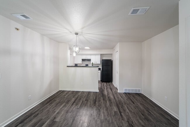 Premier Plus: 2 Bedroom 1 & 3/4 Bath- 1027 SQ