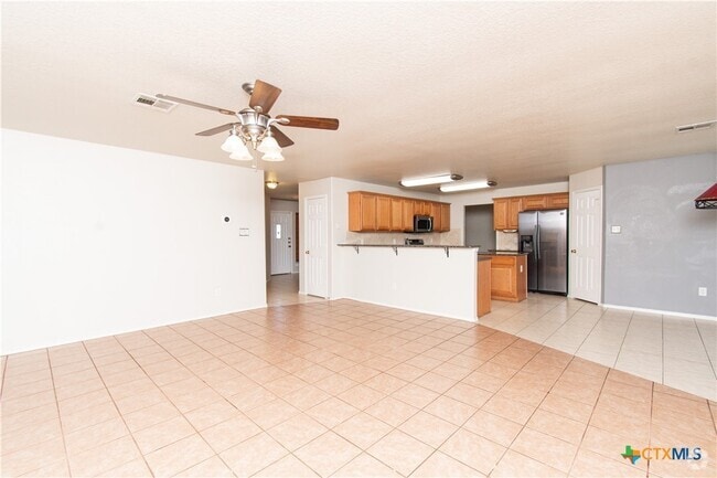 Building Photo - 5401 Jitterbug Ct Rental