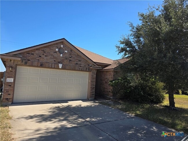 Building Photo - 2302 Griffin Dr