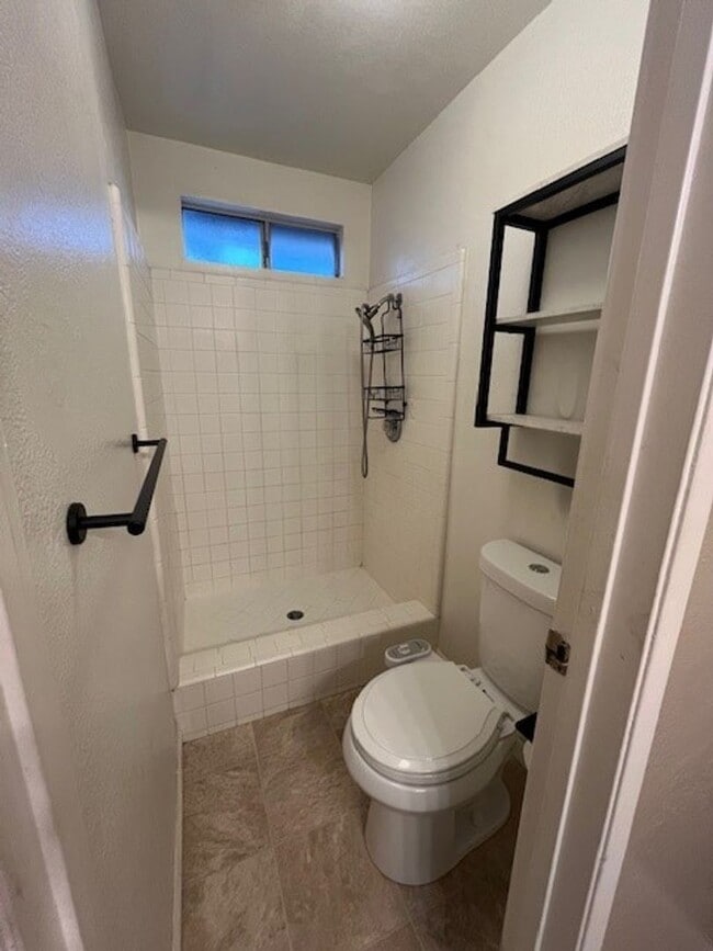 Photo - 5725 Sage Dr