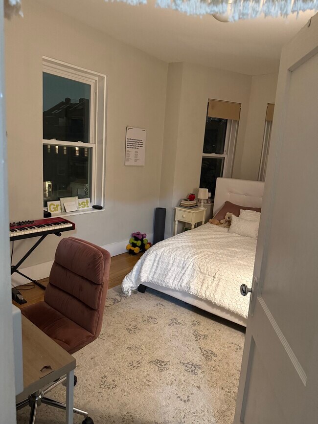 Photo - 182 Saint Paul St