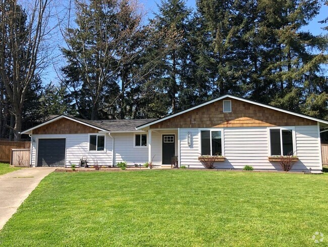 Building Photo - Clean Feel, Open Floorplan Rental