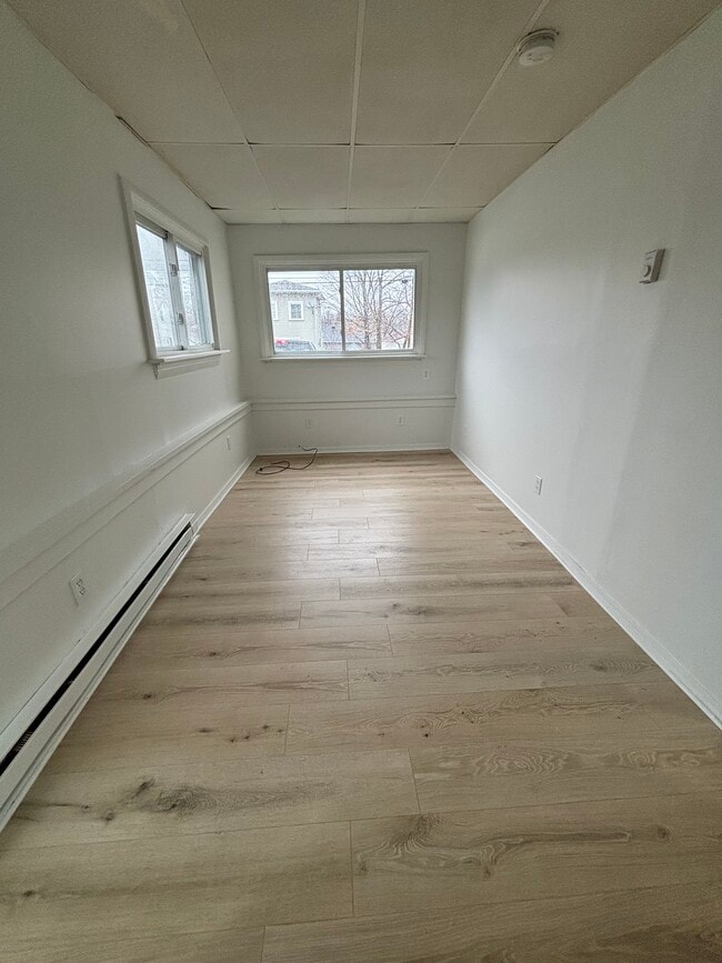 Building Photo - 118 Church St Unit A