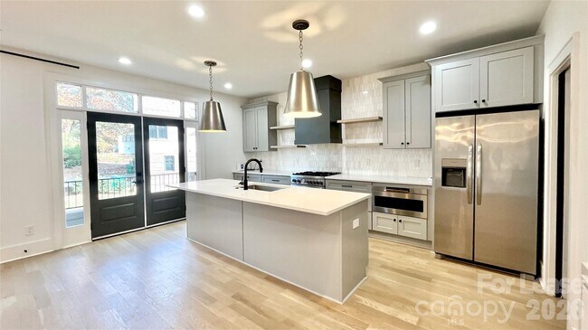 610 West Blvd