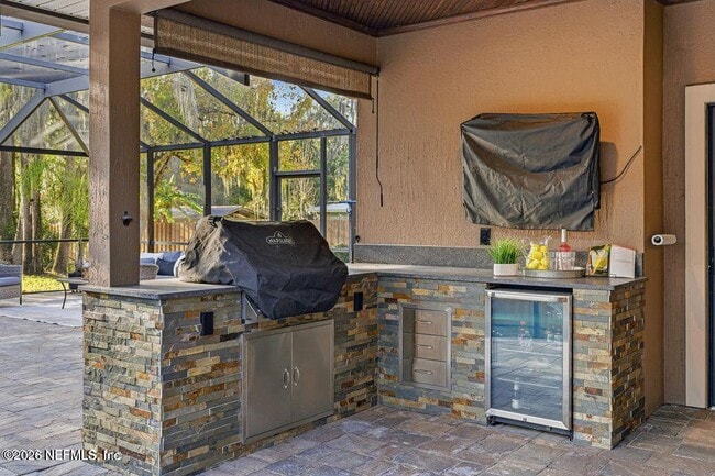 Photo - 114 Warren Cir