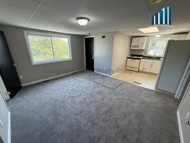 85 Massasoit St Unit 3L