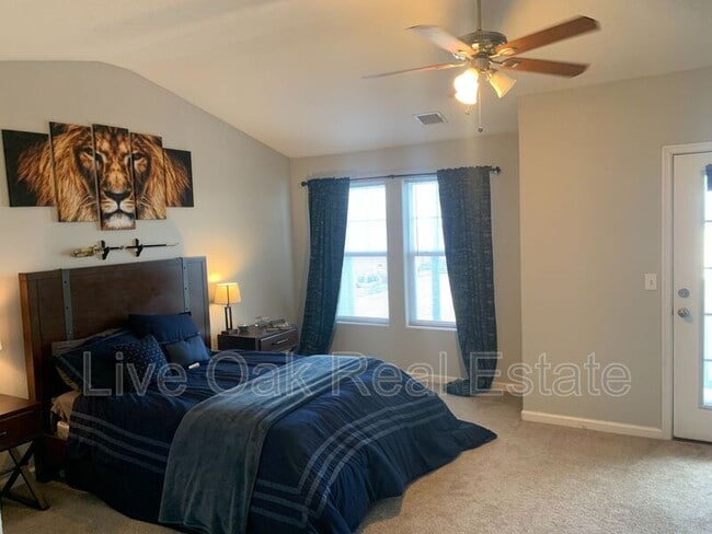 Photo - 1005 E Ocean View Ave