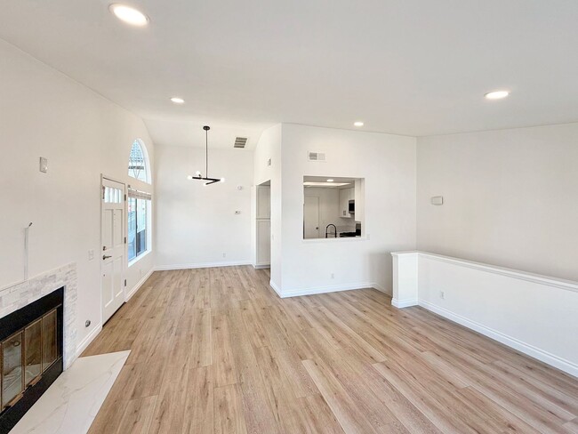 Photo - Great 3B/2BA Townhome in Oceanside!