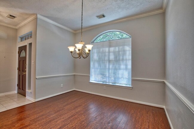 Photo - 6715 Village Bridge Dr