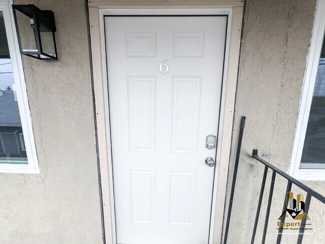 Building Photo - 1507 Nogales St Unit #6