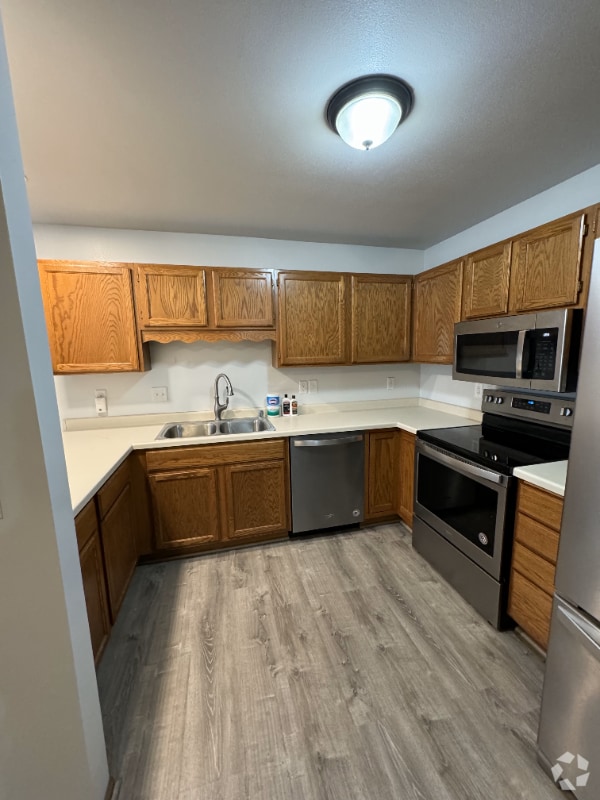 Building Photo - 815 Rockingham Ct Rental