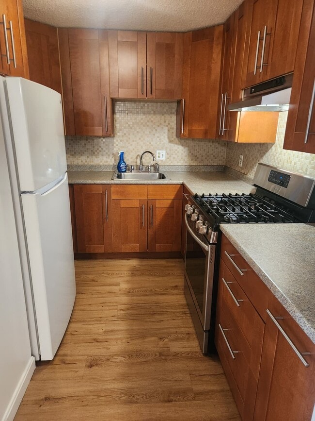 Photo - 355 Pawtucket Blvd