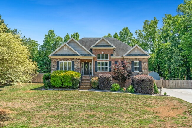 Building Photo - Furnished Pet Friendly Rental in Davie County with Flexible Lease Length!