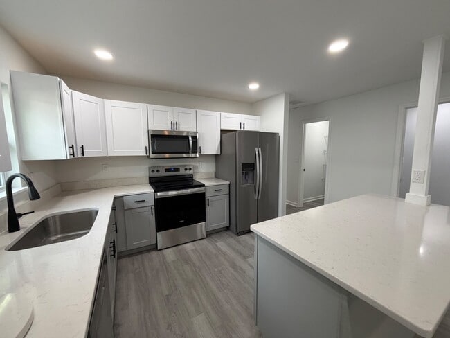Photo - 1523 NE 1st Ave