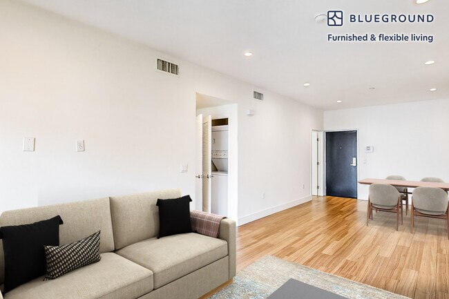 Photo - 518 N Gramercy Pl Unit ID9365A