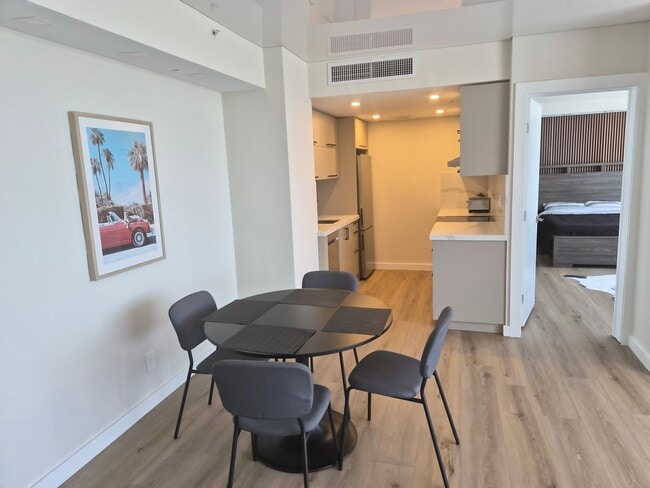 Photo - 1720 Harrison St Unit Home Tower #16 B