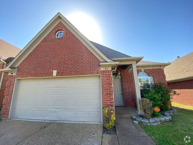 Building Photo - 3 bed, 2 bath in a gated community by Shel... Rental