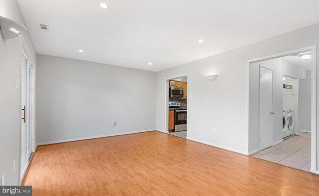 Photo - 1111 Marcy Ave