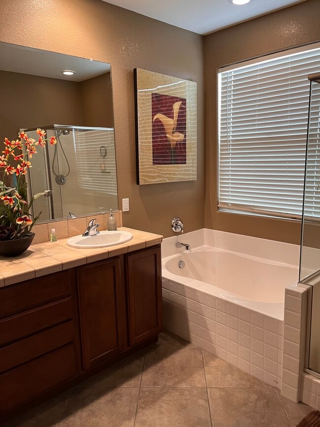 Photo - 1740 Greenfield Dr