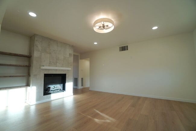 Photo - 2905 Mesa Rd