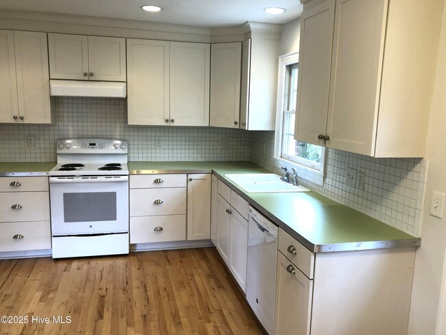 Photo - 2301 Jefferson Dr