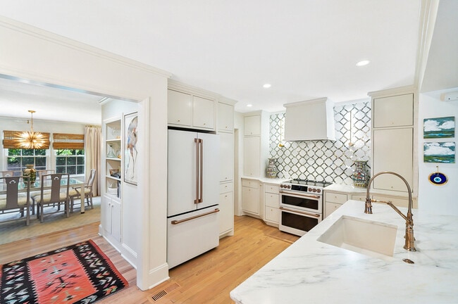 Photo - 614 Ellsworth Rd