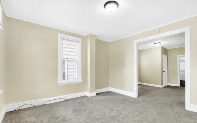 Photo - Bright 4 Bedroom, 1.5 Bath Home in Enola Pa!