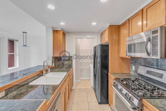 Photo - 2607 Western Ave Unidad Apt 654