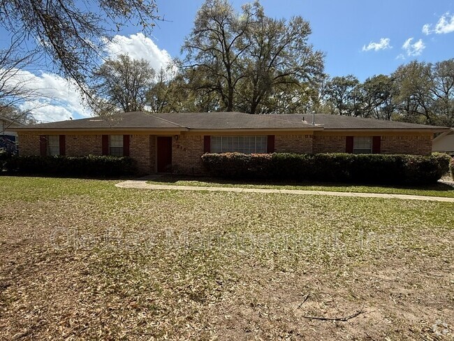 Building Photo - 214 E Bayou Ave Rental