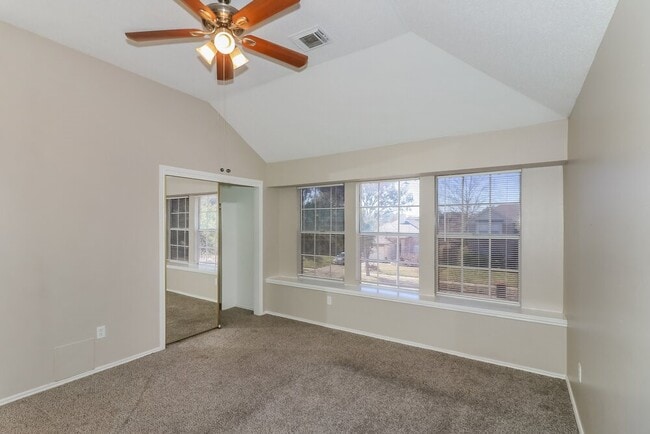 Photo - 6018 Fern Hollow Ct