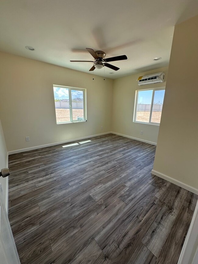 Photo - PRIVACY! PRIVACY! Cute newly remodeled 2 b...