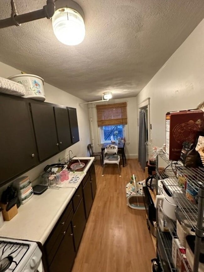 Photo - Classic Boston Studio | Elevator Building, Laundry & Parking Available