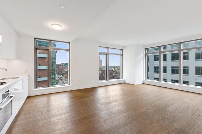 Building Photo - 99 Hudson St Unit 405 Rental
