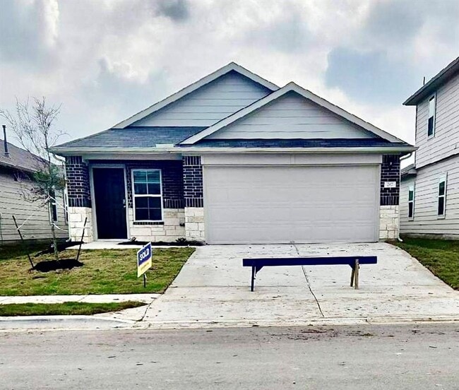 Building Photo - 267 Sickle Lp