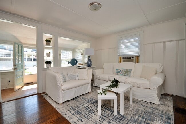 Photo - 28 Cochituate Rd